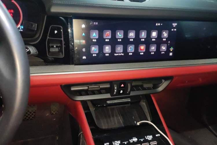 Used Porsche Cayenne 2024 Cayenne 3.0T Audio And AC Panel
