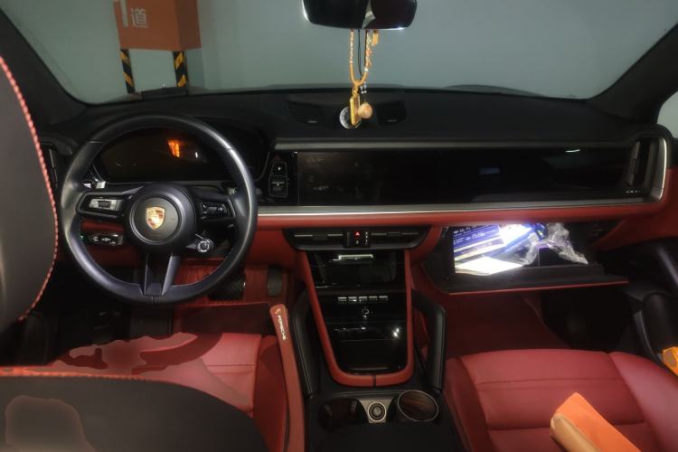Used Porsche Cayenne 2024 Cayenne 3.0T Center Console