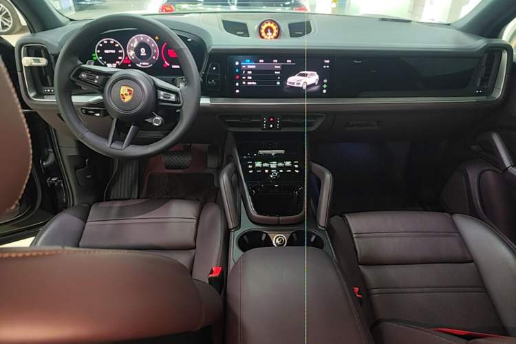Used Porsche Cayenne 2024 Cayenne 3.0T Center Console