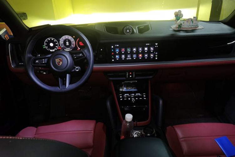 Used Porsche Cayenne 2024 Cayenne 3.0T Center Console