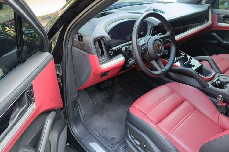Used Porsche Cayenne 2024 Cayenne 3.0T Driver Seat