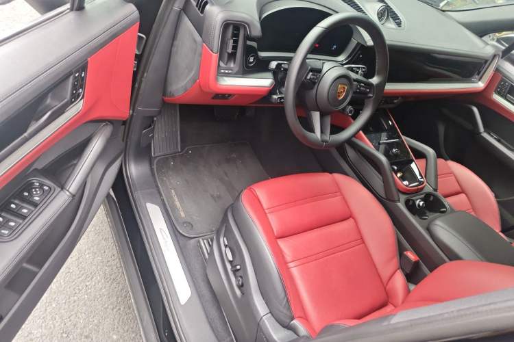 Used Porsche Cayenne 2024 Cayenne 3.0T Driver Seat