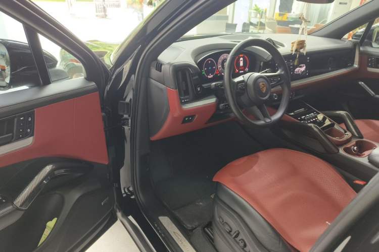 Used Porsche Cayenne 2024 Cayenne 3.0T Driver Seat