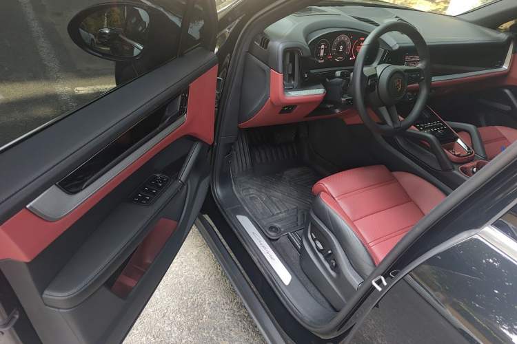 Used Porsche Cayenne 2024 Cayenne 3.0T Driver Seat