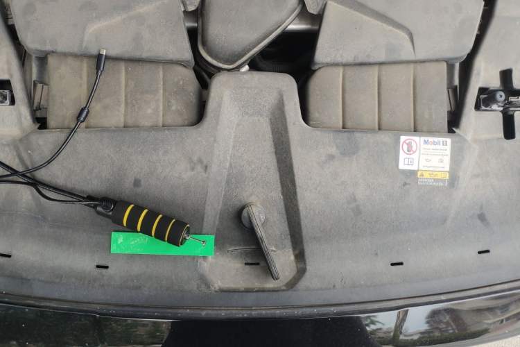 Used Porsche Cayenne 2024 Cayenne 3.0T Engine Bay