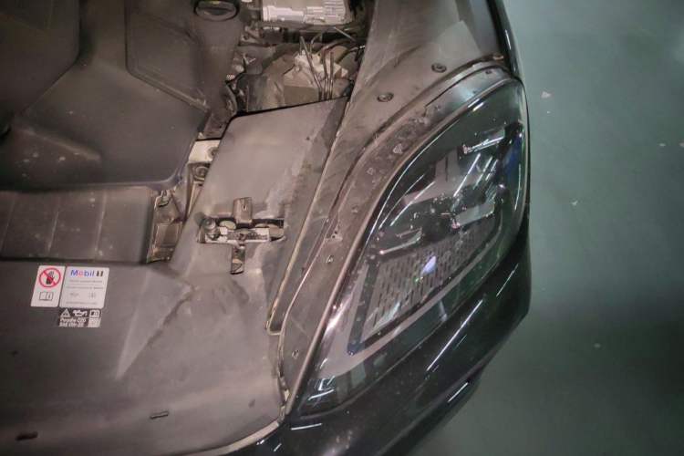 Used Porsche Cayenne 2024 Cayenne 3.0T Engine Bay Left