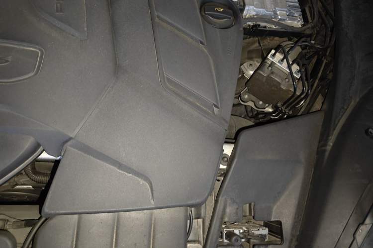Used Porsche Cayenne 2024 Cayenne 3.0T Engine Bay Left
