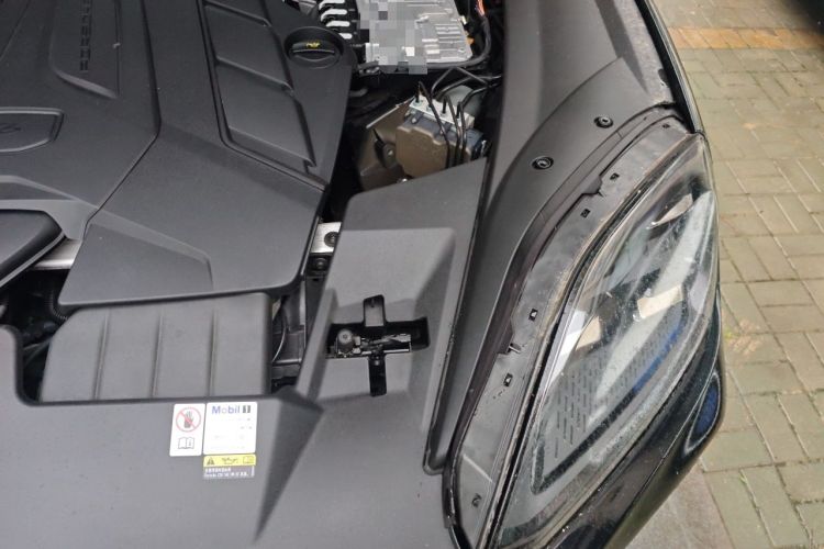Used Porsche Cayenne 2024 Cayenne 3.0T Engine Bay Left