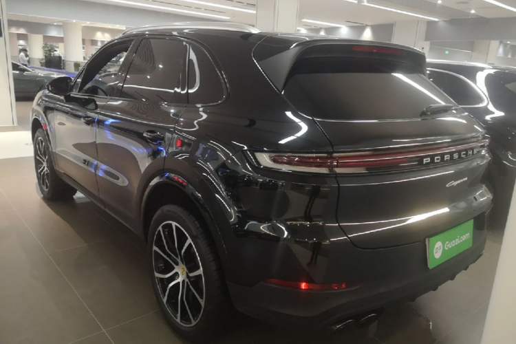 Used Porsche Cayenne 2024 Cayenne 3.0T Exterior 2