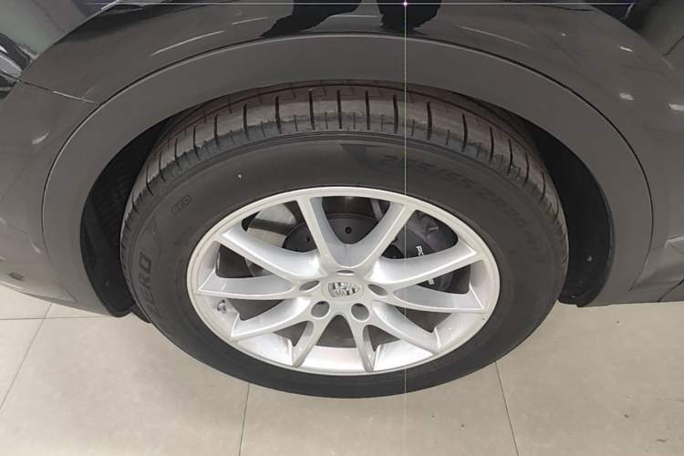 Used Porsche Cayenne 2024 Cayenne 3.0T Exterior 4