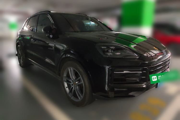 Used Porsche Cayenne 2024 Cayenne 3.0T Front Right 45 Deg