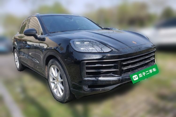 Used Porsche Cayenne 2024 Cayenne 3.0T Front Right 45 Deg