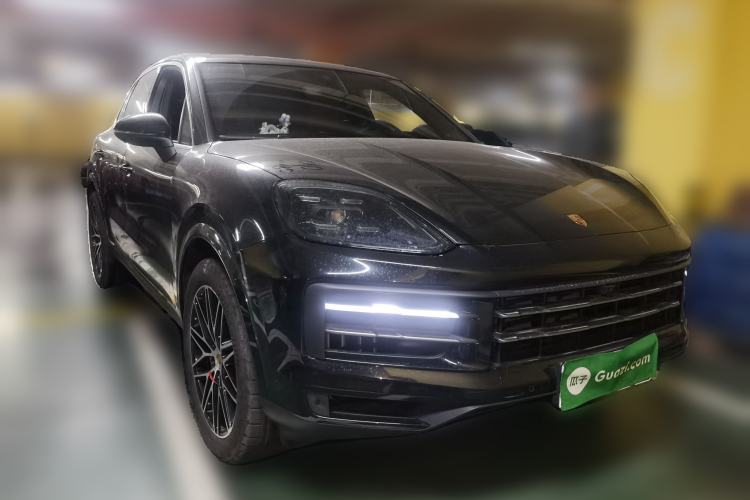 Used Porsche Cayenne 2024 Cayenne 3.0T Front Right 45 Deg