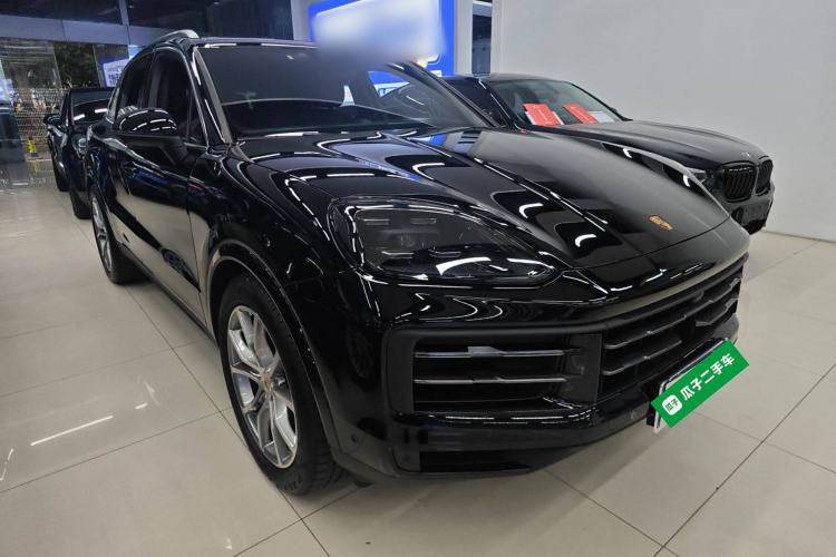 Used Porsche Cayenne 2024 Cayenne 3.0T Front Right 45 Deg
