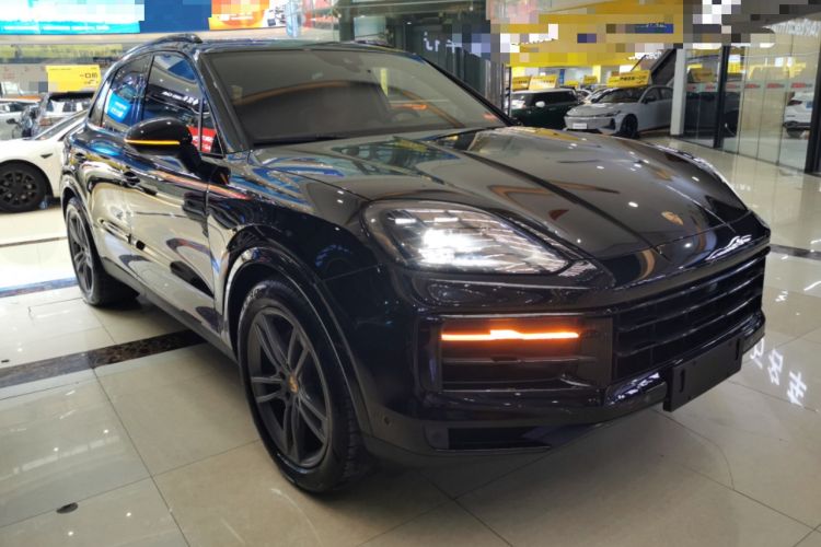 Used Porsche Cayenne 2024 Cayenne 3.0T Front Right 45 Deg