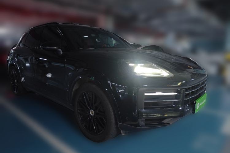 Used Porsche Cayenne 2024 Cayenne 3.0T Front Right 45 Deg