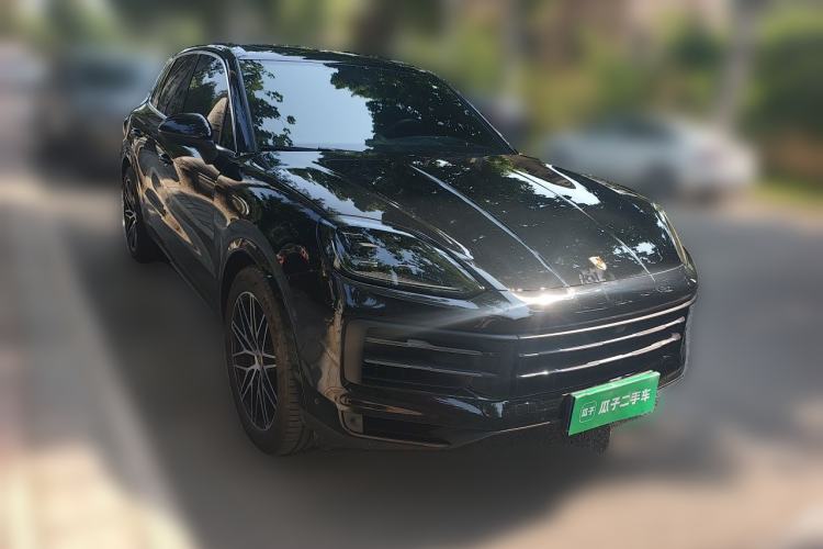 Used Porsche Cayenne 2024 Cayenne 3.0T Front Right 45 Deg