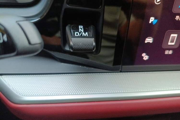 Used Porsche Cayenne 2024 Cayenne 3.0T Gear Lever