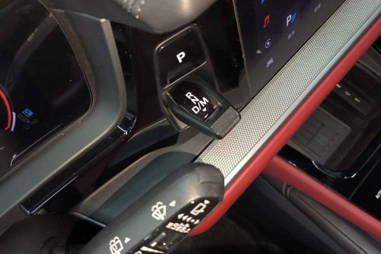 Used Porsche Cayenne 2024 Cayenne 3.0T Gear Lever