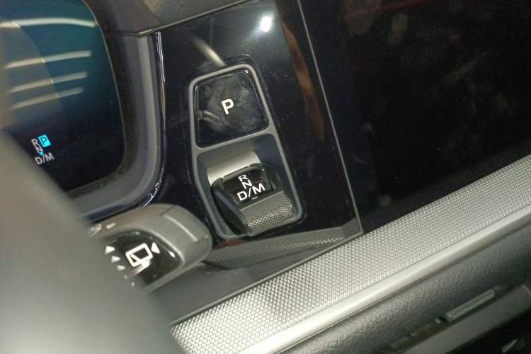 Used Porsche Cayenne 2024 Cayenne 3.0T Gear Lever