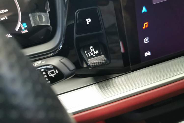 Used Porsche Cayenne 2024 Cayenne 3.0T Gear Lever