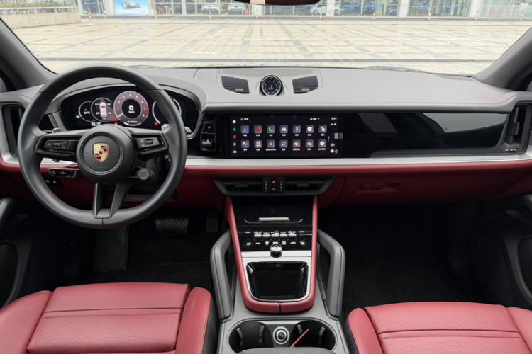 Used Porsche Cayenne 2024 Cayenne 3.0T Interior 4