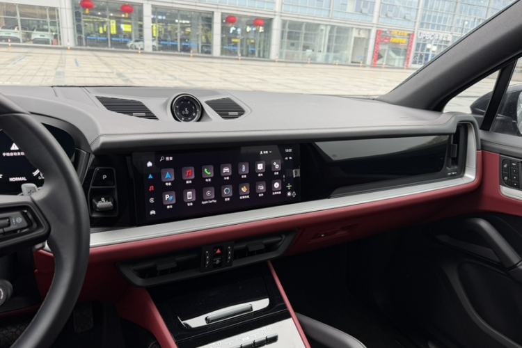 Used Porsche Cayenne 2024 Cayenne 3.0T Interior 5