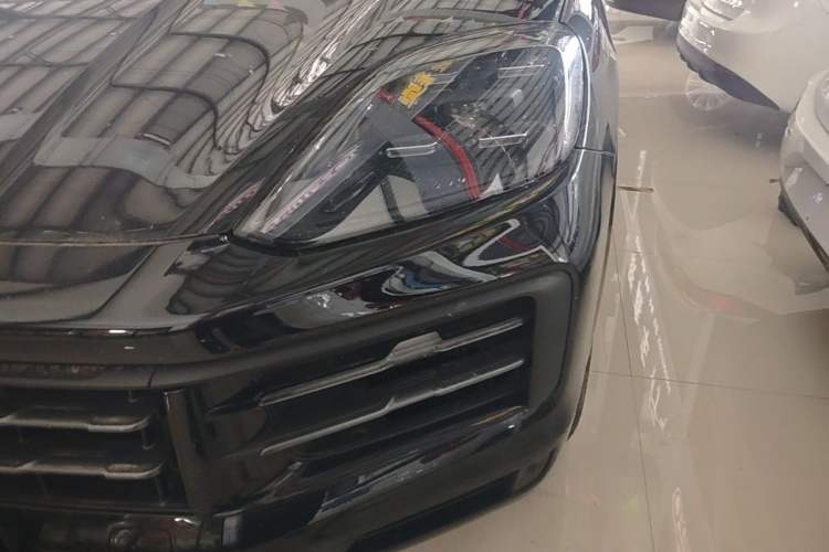 Used Porsche Cayenne 2024 Cayenne 3.0T Left Front Headlight