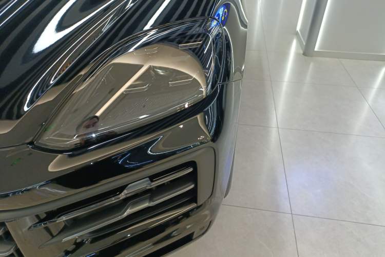 Used Porsche Cayenne 2024 Cayenne 3.0T Left Front Headlight