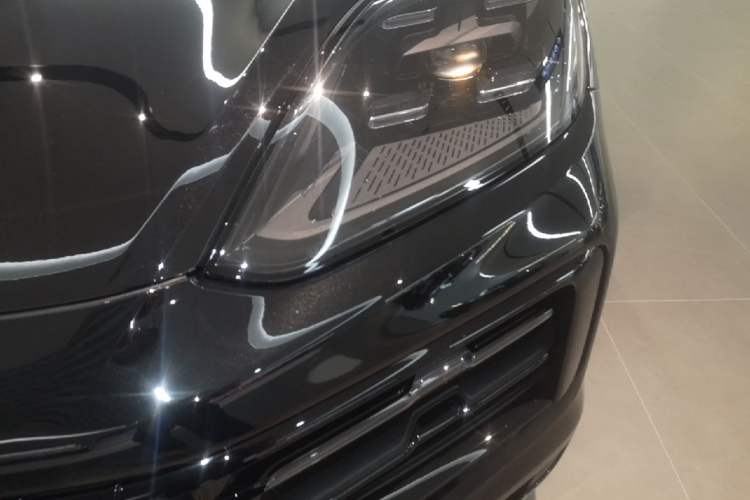 Used Porsche Cayenne 2024 Cayenne 3.0T Left Front Headlight