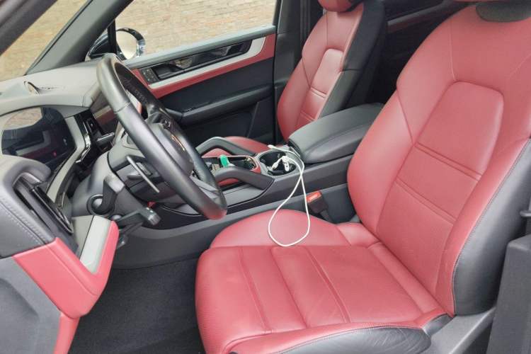 Used Porsche Cayenne 2024 Cayenne 3.0T Left Front Seat