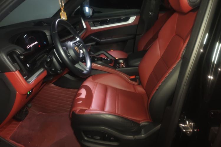 Used Porsche Cayenne 2024 Cayenne 3.0T Left Front Seat