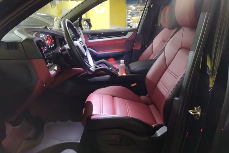 Used Porsche Cayenne 2024 Cayenne 3.0T Left Front Seat