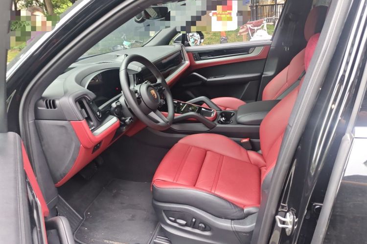 Used Porsche Cayenne 2024 Cayenne 3.0T Left Front Seat