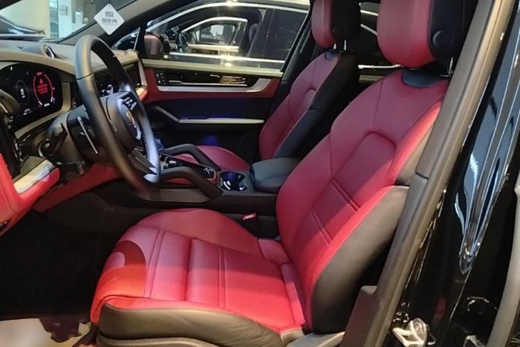 Used Porsche Cayenne 2024 Cayenne 3.0T Left Front Seat