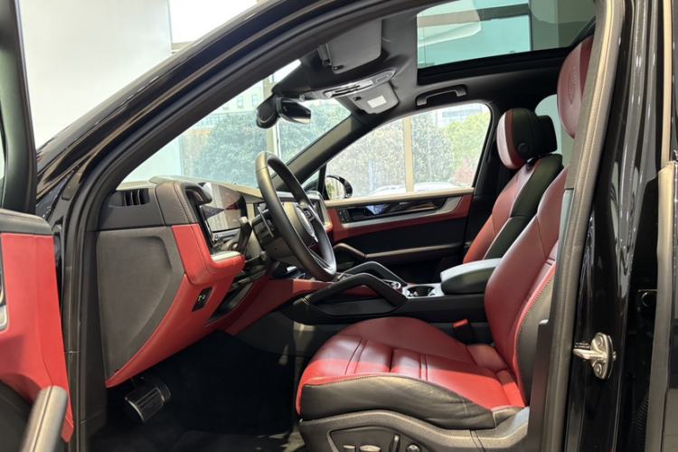 Used Porsche Cayenne 2024 Cayenne 3.0T Left Front Seat