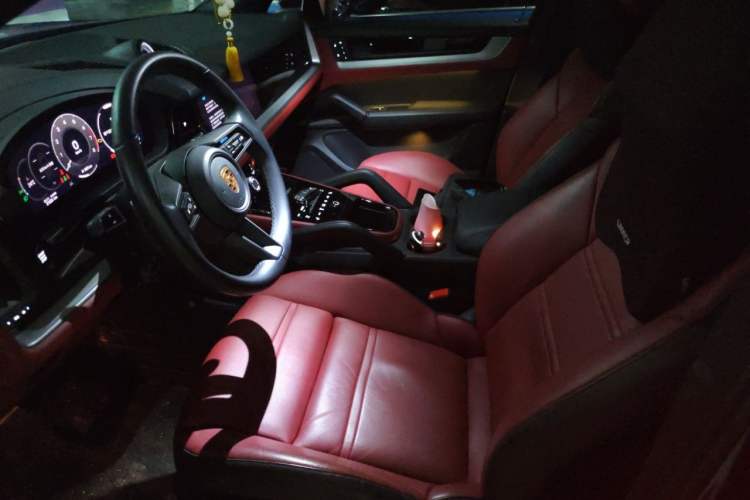 Used Porsche Cayenne 2024 Cayenne 3.0T Left Front Seat