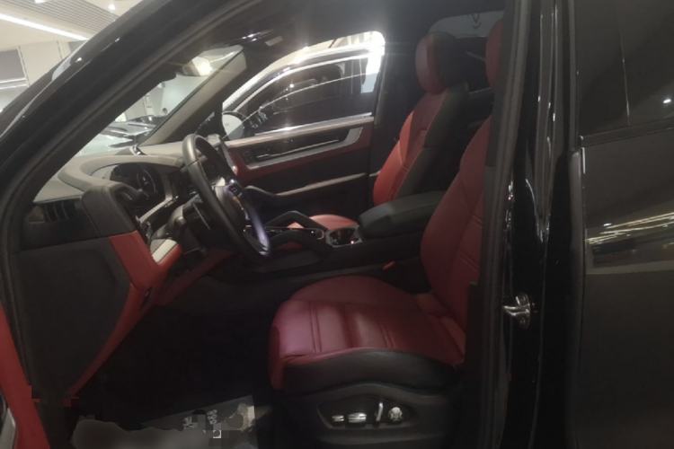 Used Porsche Cayenne 2024 Cayenne 3.0T Left Front Seat