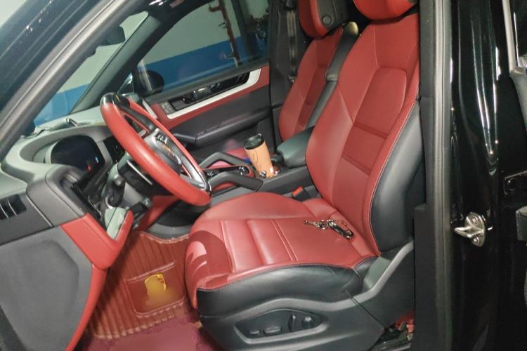 Used Porsche Cayenne 2024 Cayenne 3.0T Left Front Seat