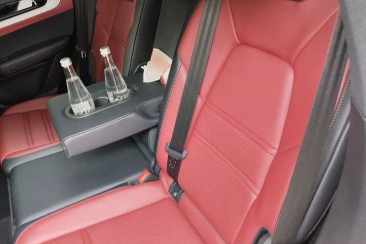 Used Porsche Cayenne 2024 Cayenne 3.0T Left Rear Seat