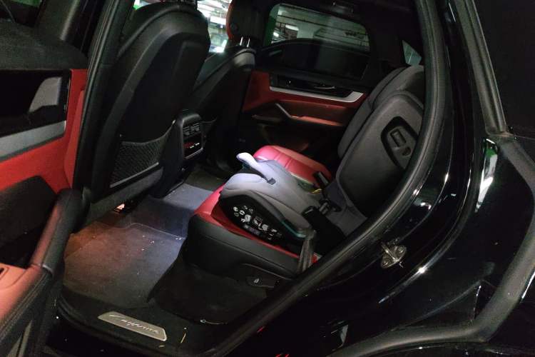 Used Porsche Cayenne 2024 Cayenne 3.0T Left Rear Seat