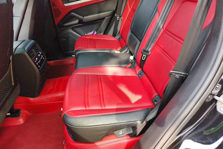 Used Porsche Cayenne 2024 Cayenne 3.0T Left Rear Seat