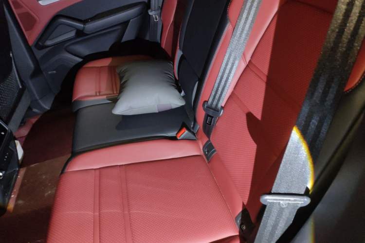 Used Porsche Cayenne 2024 Cayenne 3.0T Left Rear Seat