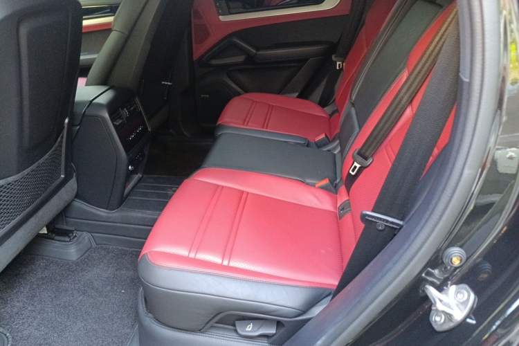 Used Porsche Cayenne 2024 Cayenne 3.0T Left Rear Seat