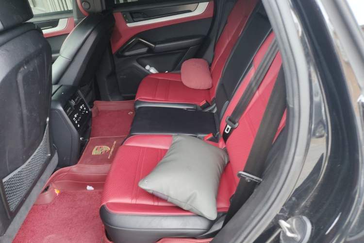 Used Porsche Cayenne 2024 Cayenne 3.0T Left Rear Seat