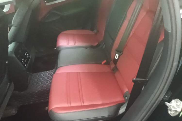 Used Porsche Cayenne 2024 Cayenne 3.0T Left Rear Seat