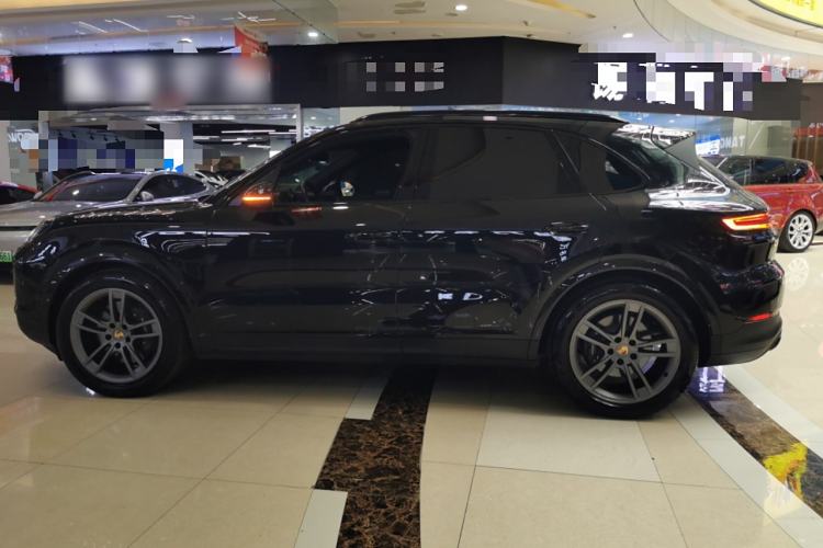 Used Porsche Cayenne 2024 Cayenne 3.0T Left Side