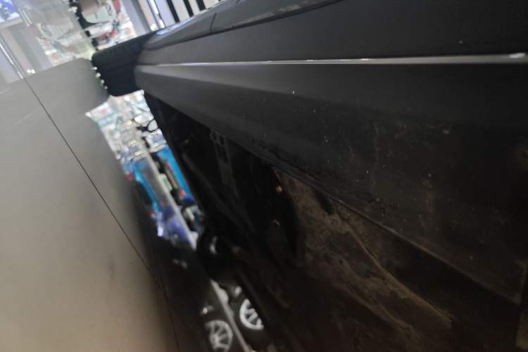 Used Porsche Cayenne 2024 Cayenne 3.0T Left Side Sill