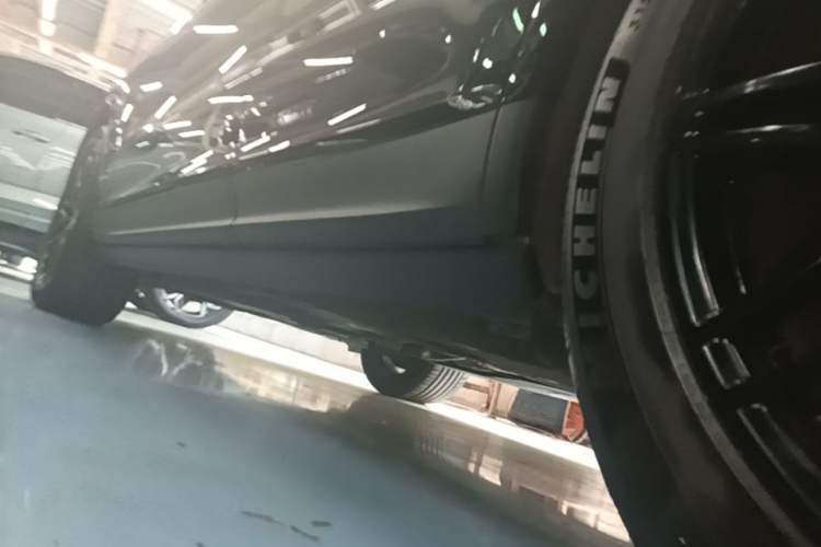 Used Porsche Cayenne 2024 Cayenne 3.0T Left Side Sill