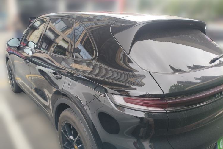 Used Porsche Cayenne 2024 Cayenne 3.0T Rear Left 45 Deg